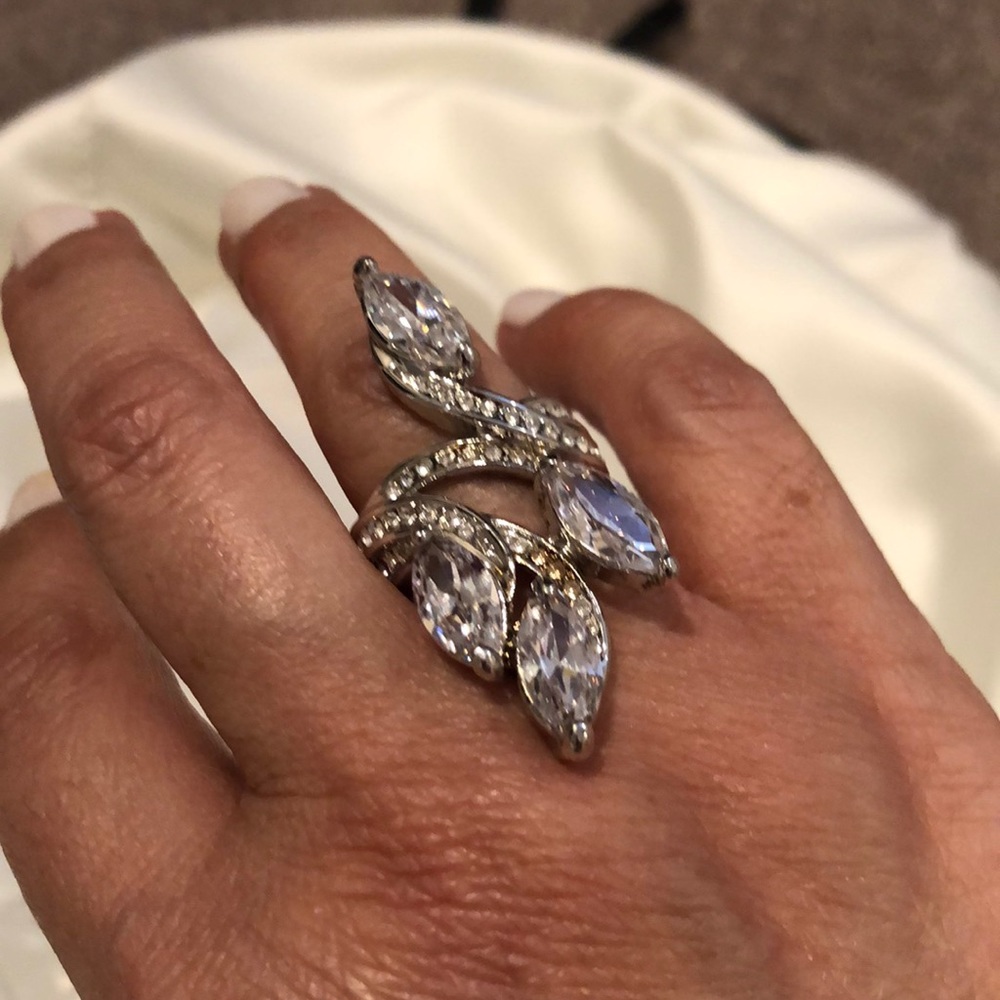 White gold with diamonds cocktail ring